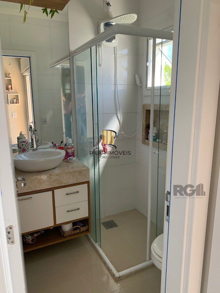 Casa em condomínio 69m² - 2 dormitórios suítes, 1 vaga no bairro Cavalhada