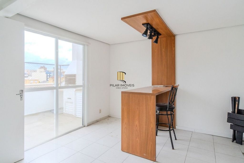 Cobertura 2 dorms à venda Rua Doutor Sebastião Leão, Azenha - Porto Alegre