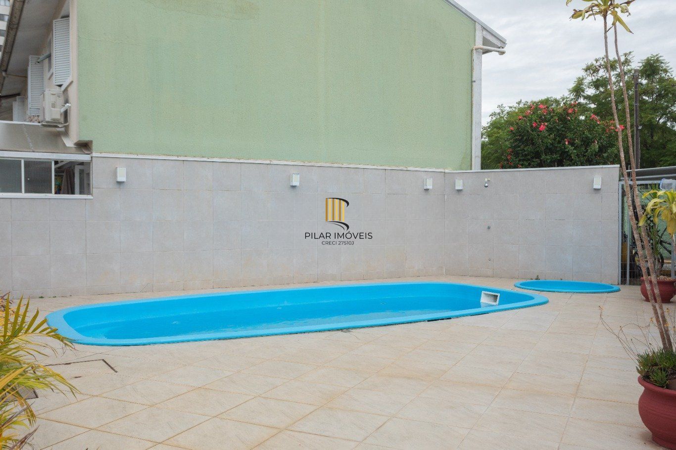 Casa em Condomínio de 3 dormitórios  à venda em Sarandi, Porto Alegre.