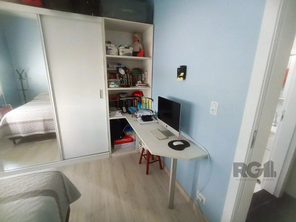 Casa com 3 dormitórios no bairro  Costa e Silva