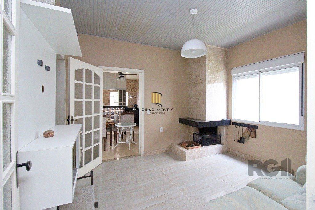 Casa 3 dormitórios no bairro Teresópolis