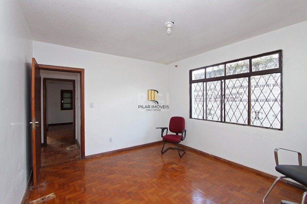 Casa para Locação/Aluguel - 240m², 4 dormitórios, 6 vagas - Nonoai