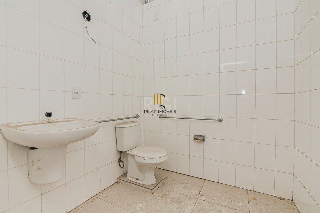 Predio para Venda - 241.18m², 0 dormitórios, Petrópolis