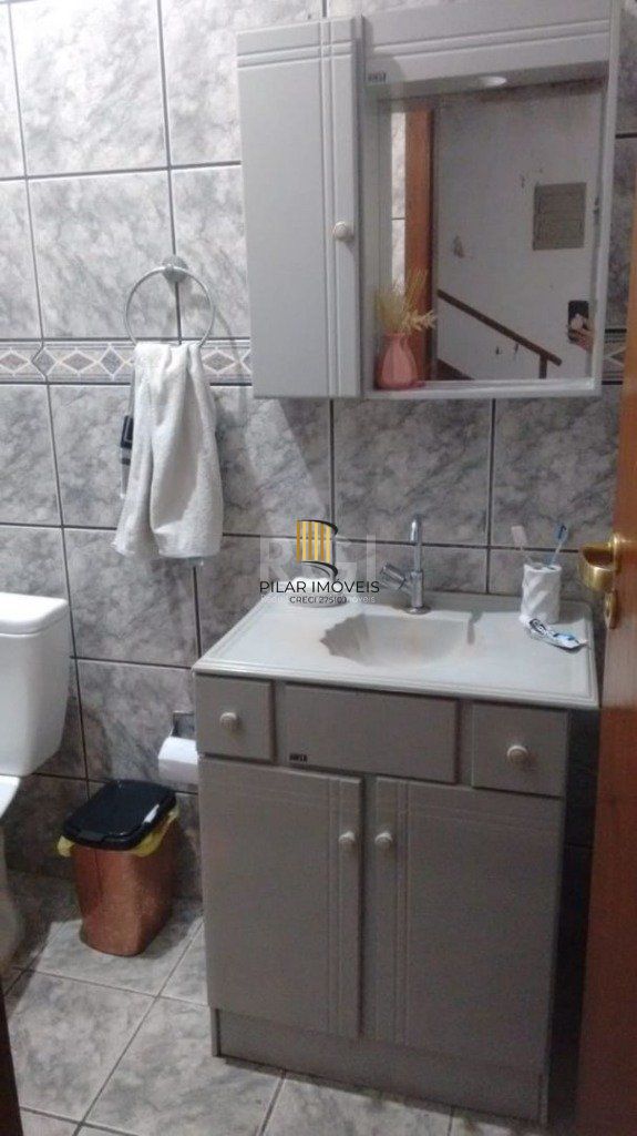 Casa Condominio para Venda - 170m², 3 dormitórios, sendo 1 suites, 2 vagas - Vila Nova