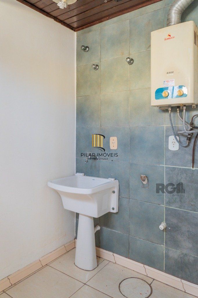 Casa de Condomínio 3 dormitórios no bairro Teresópolis