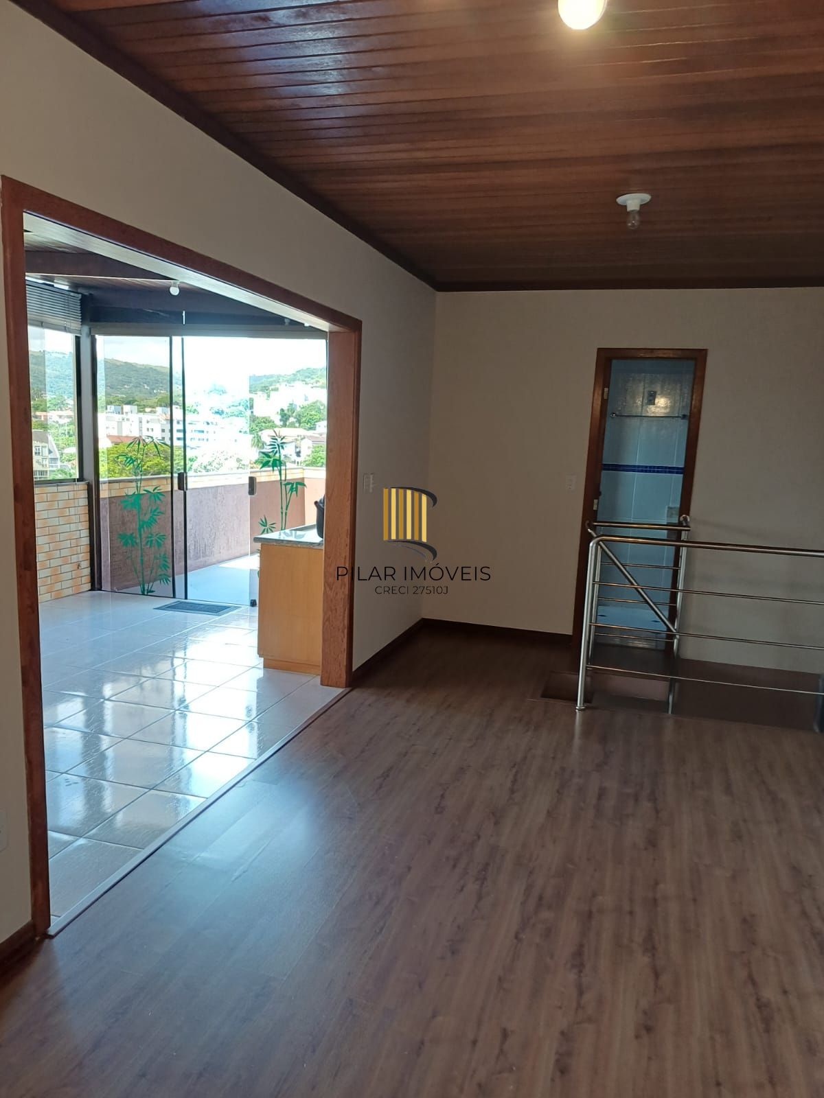 Cobertura 3 dormitórios no bairro Nonoai