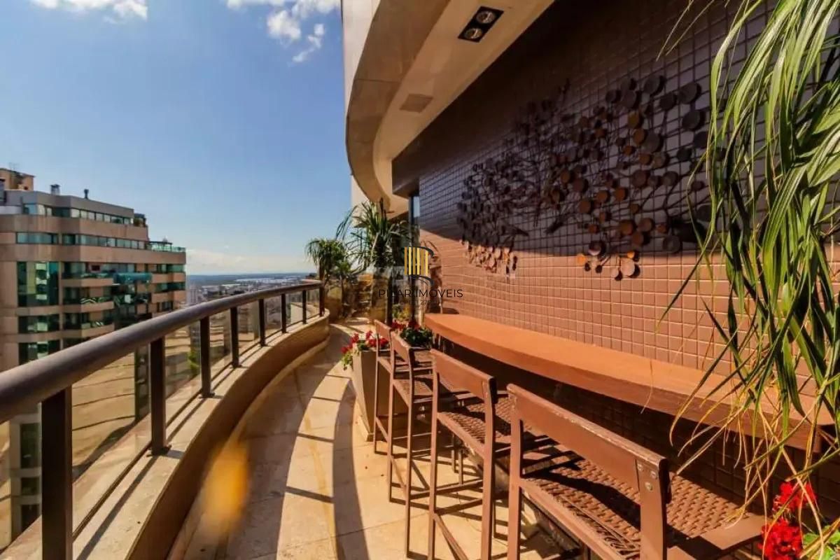 Belissima cobertura 500m² no bairro Bela  vista