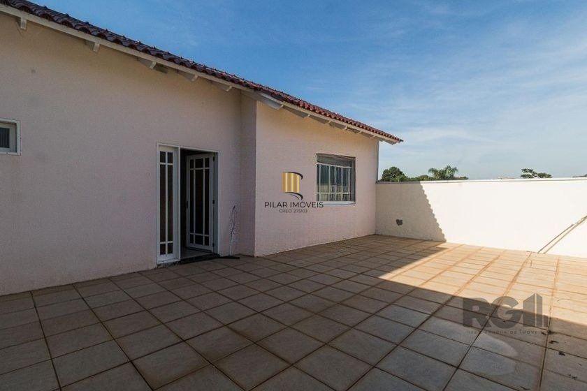 Casa Mista 266m² - 4 dormitórios, 1 suíte, 3 vagas no bairro Parque Santa Fé