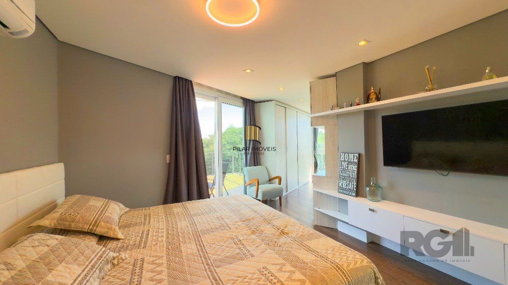 Casa para Venda - 315m², 3 dormitórios, sendo 1 suites, 2 vagas - Teresópolis