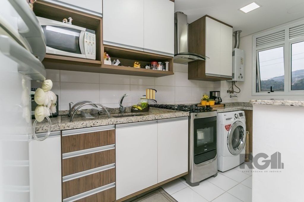 Apartamento 70m² - 3 dormitórios, 1 vaga no bairro Partenon