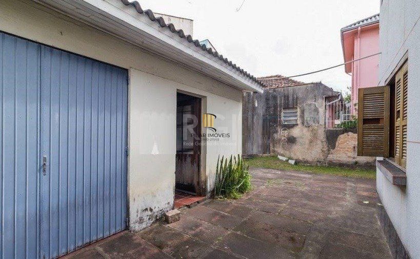 Predio para Venda - 120m², 3 dormitórios, 3 vagas - Partenon