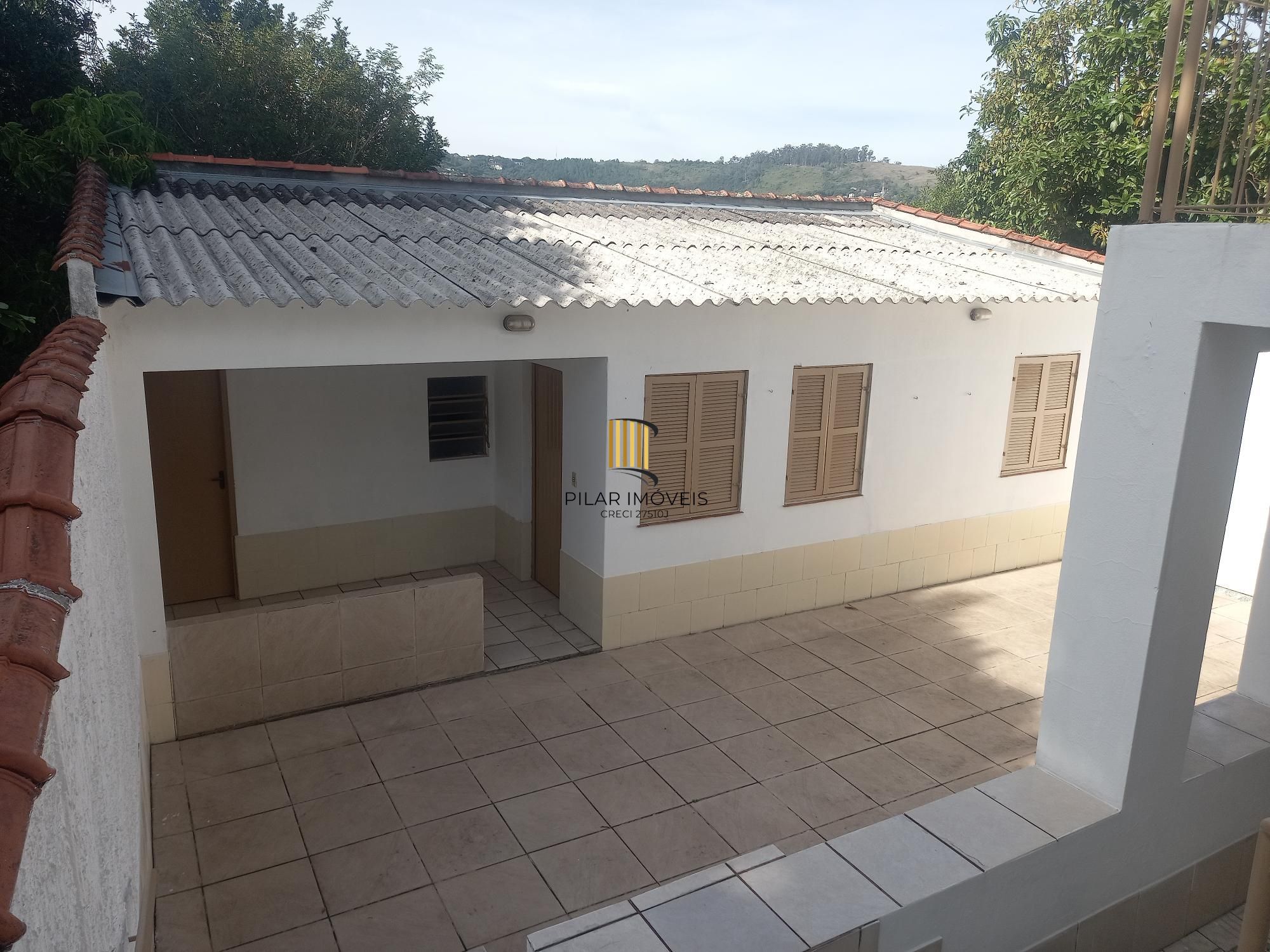 Casa 3 dormitórios no bairro Teresópolis