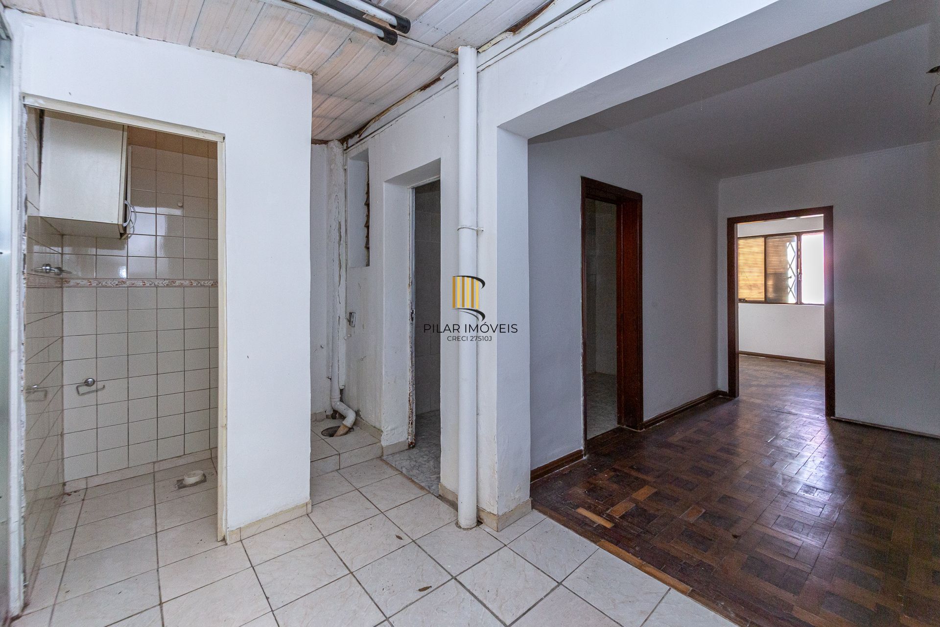 Apartamento com 2 quartos e 38m² à venda em Cidade Baixa, Porto Alegre.