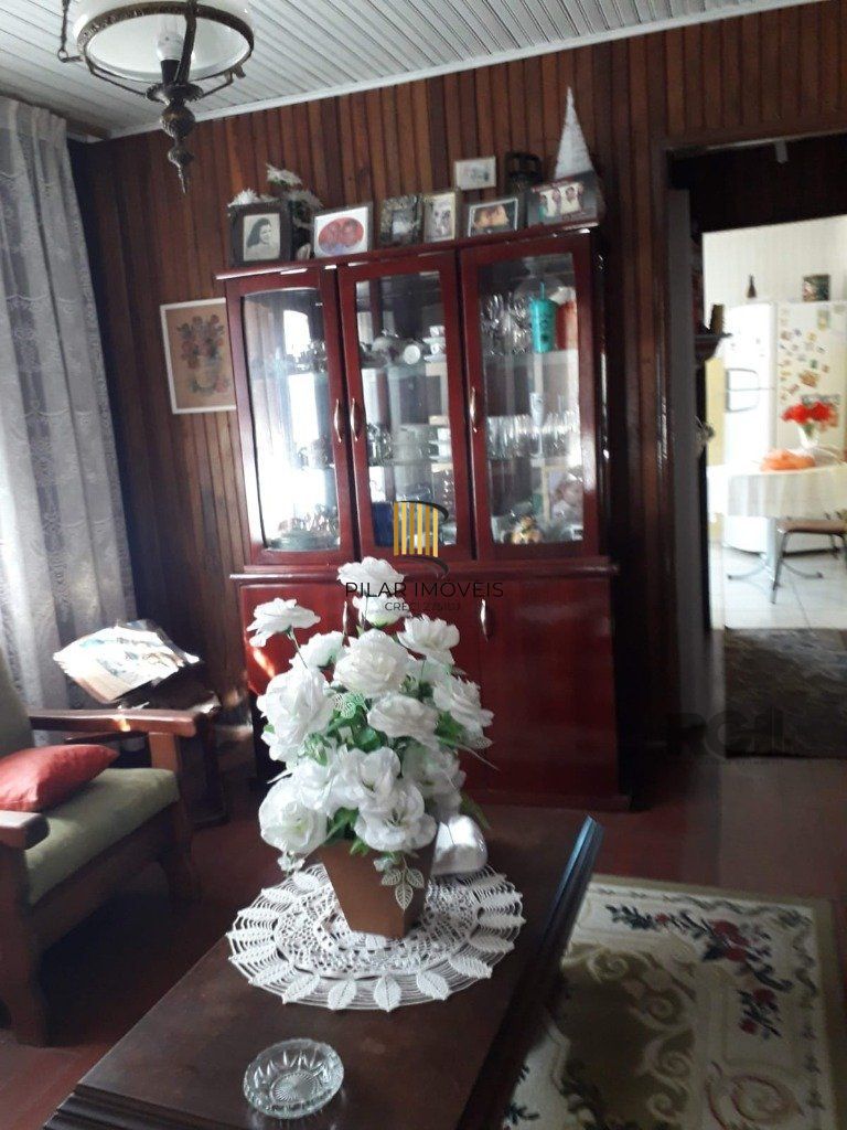 Casa 4 dormitórios no bairro Bom Jesus