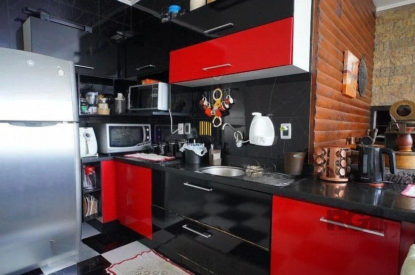 Apartamento 91m² - 3 dormitórios e 2 vagas no bairro Petrópolis