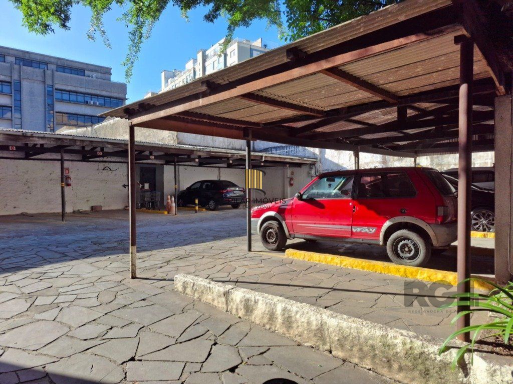 Apartamento 3 dormitórios no bairro Menino Deus
