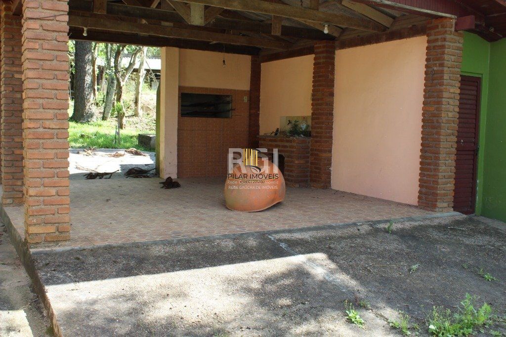 Sítio para Venda - 100m², 3 dormitórios, 9 vagas - Pinheiro