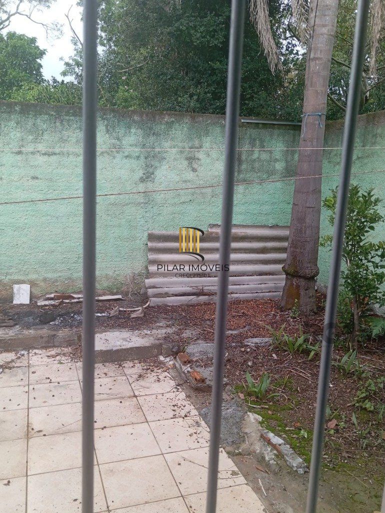 Casa 2 Dormitório(s) Bairro Mário Quintana