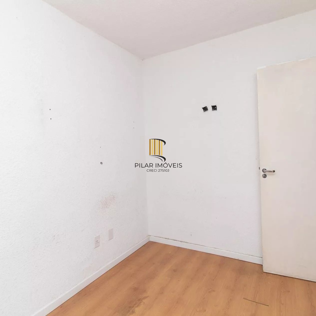 Apartamento de dois dormitórios e  01 vaga garagem na zona sul -Porto Alegre