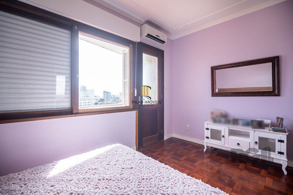Apartamento 152m² - 4 dormitórios no bairro Floresta