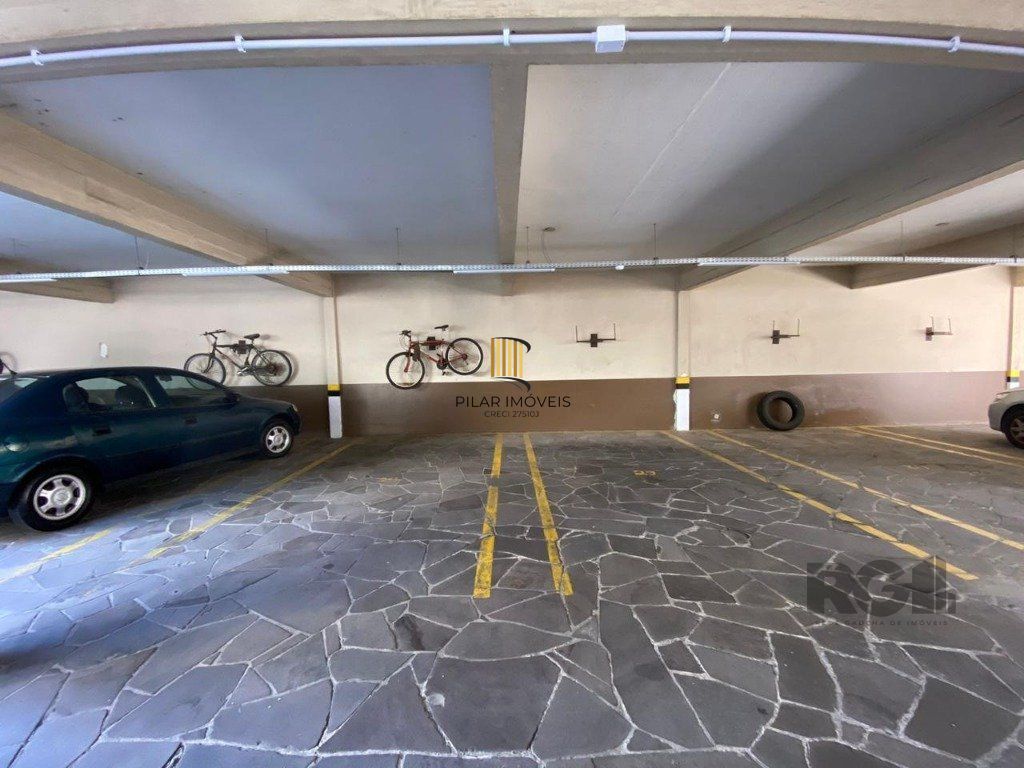 Cobertura Duplex para Venda - 269,97², 3 dorm, 1 suite, 2 vagas - Menino Deus