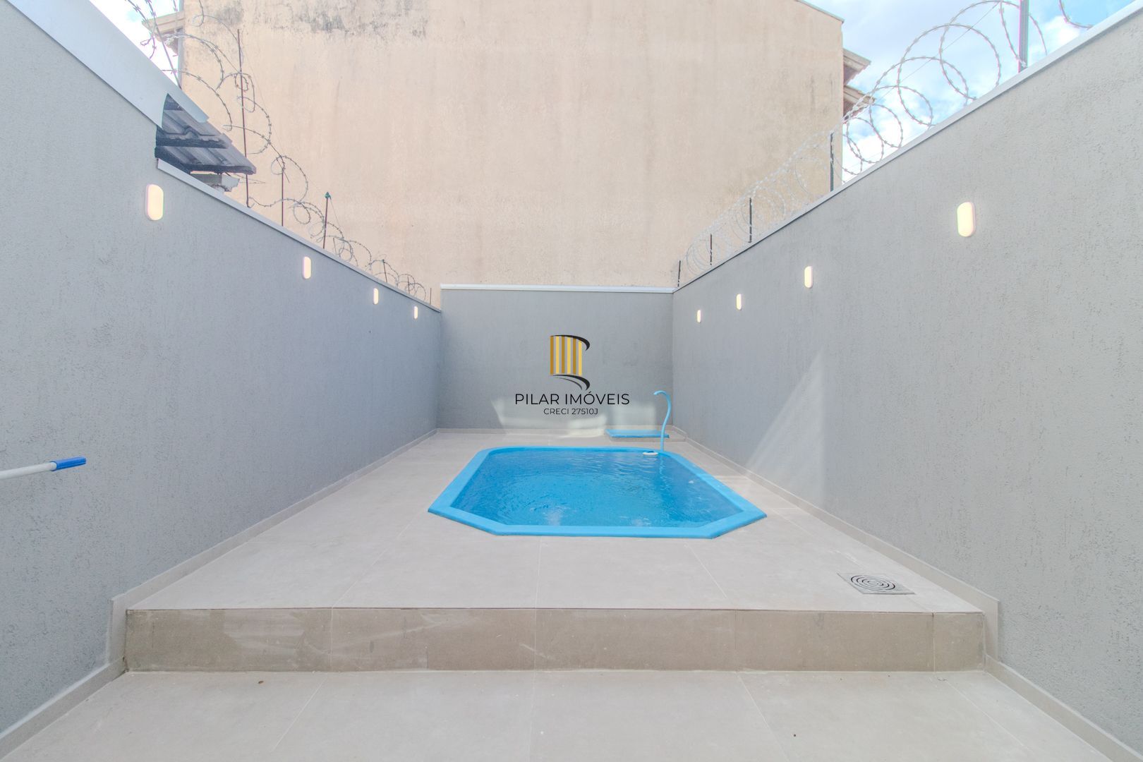 Casa 2 suítes com piscina toda reformada no Guarujá