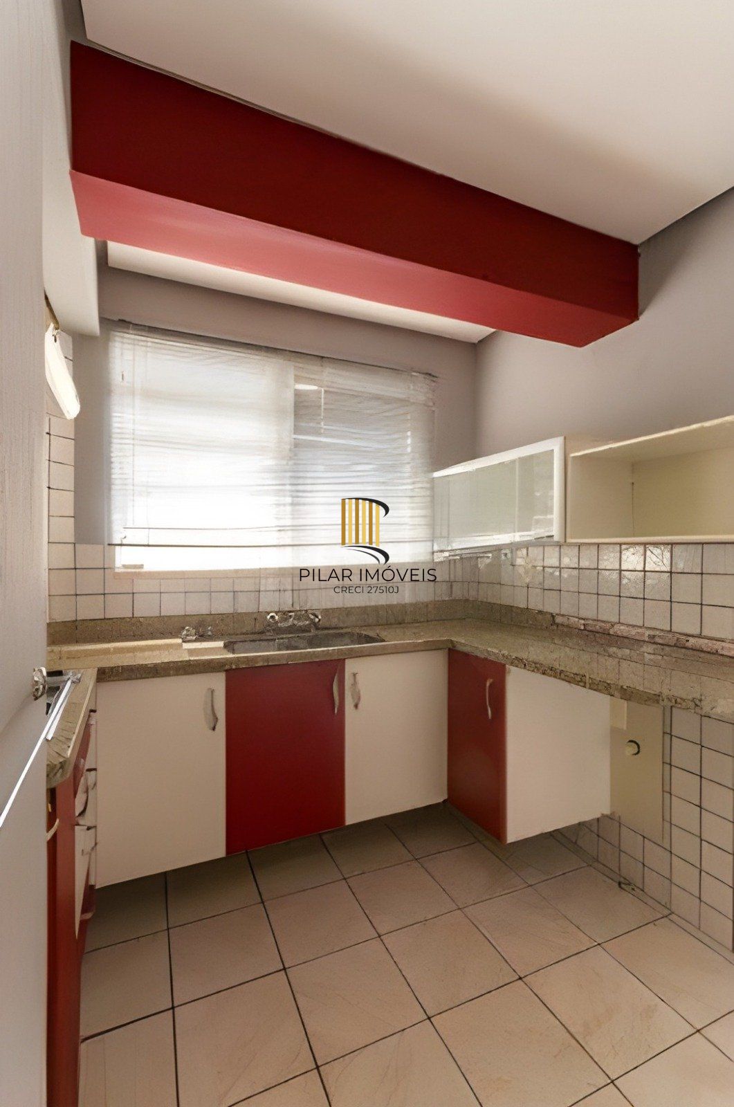 Apartamento de 2 dormitórios á venda no Bairro Mont Serrat, Porto Alegre.