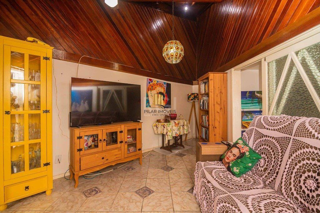 Casa 3 Dormitório(s) Bairro Jardim São Pedro