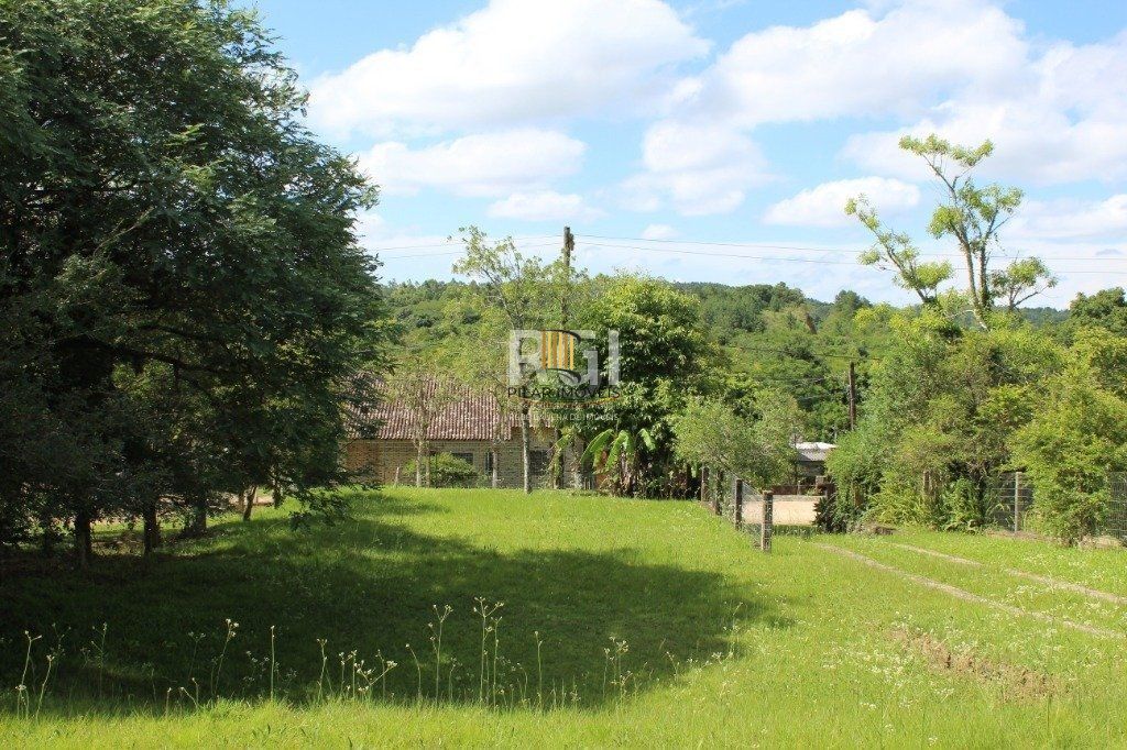 Sítio para Venda - 100m², 3 dormitórios, 9 vagas - Pinheiro