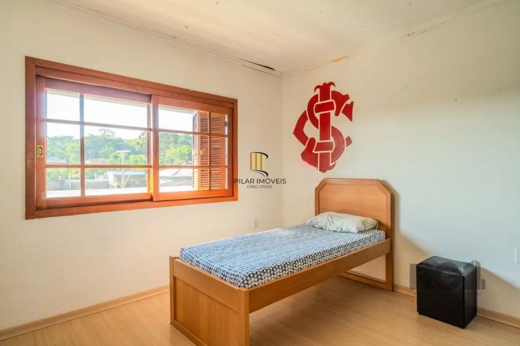 Casa de 3 dormitórios no bairro Nonoai