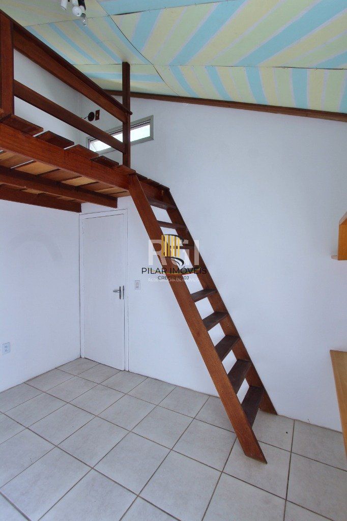 Casa para Venda - 199.68m², 3 dormitórios, sendo 1 suites, 4 vagas - Cristal