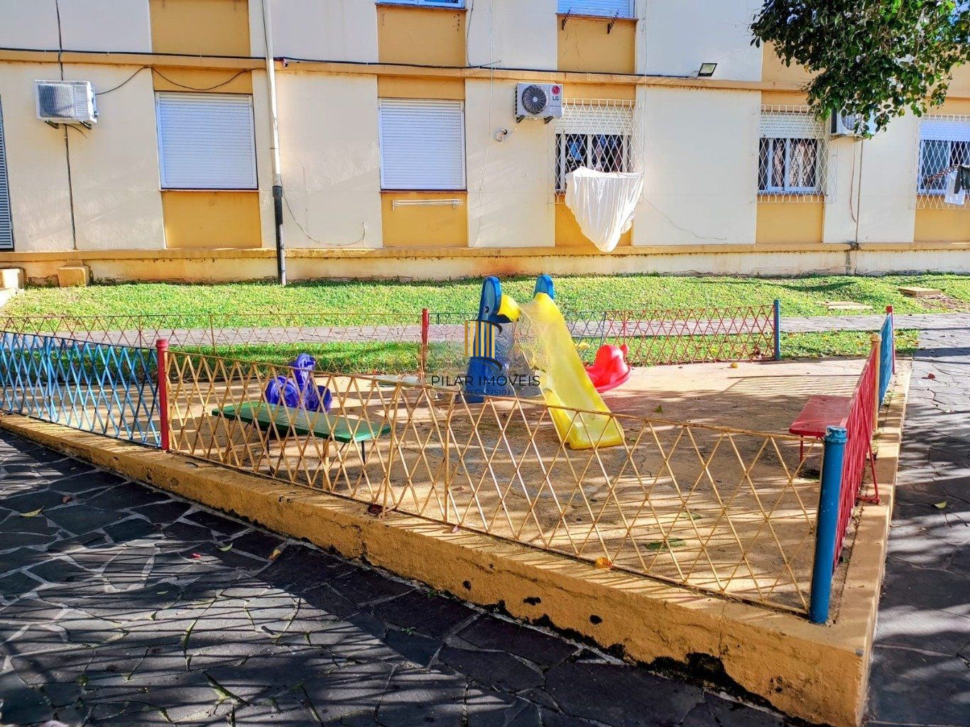 Apartamento à venda com 3 quartos 63 m²