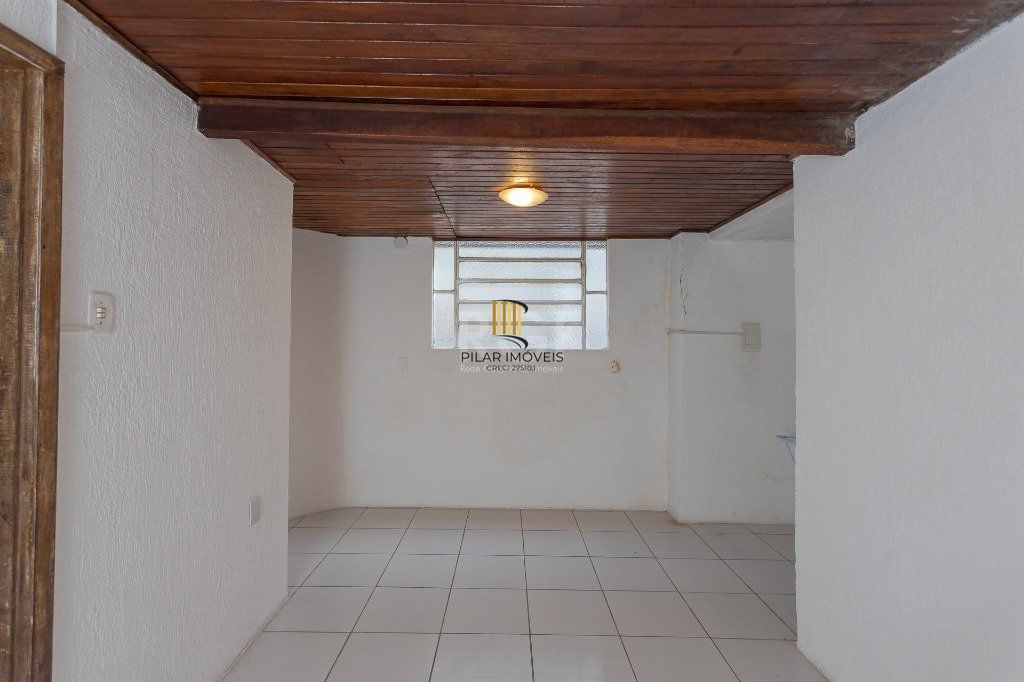 Casa 4 Dormitório(s) Bairro Glória