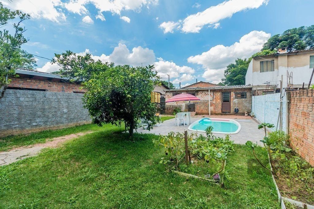 Casa de 2 dormitórios com 98m² no Bairro Lomba do Pinheiro