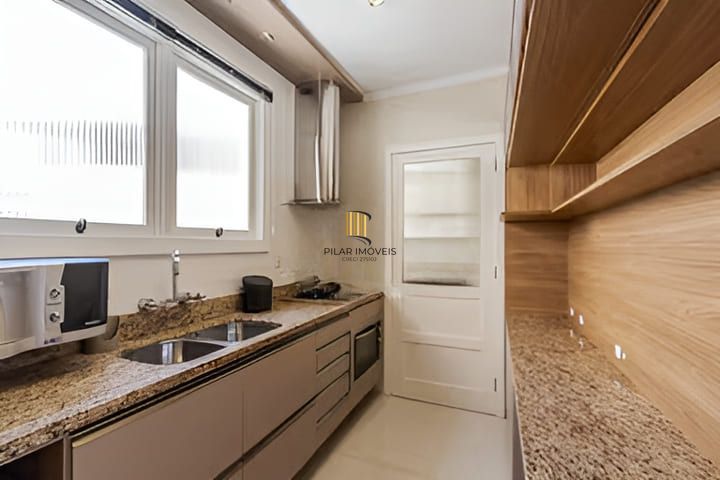 Apartamento de 2 dormitorios à venda em Bela Vista, Porto Alegre.