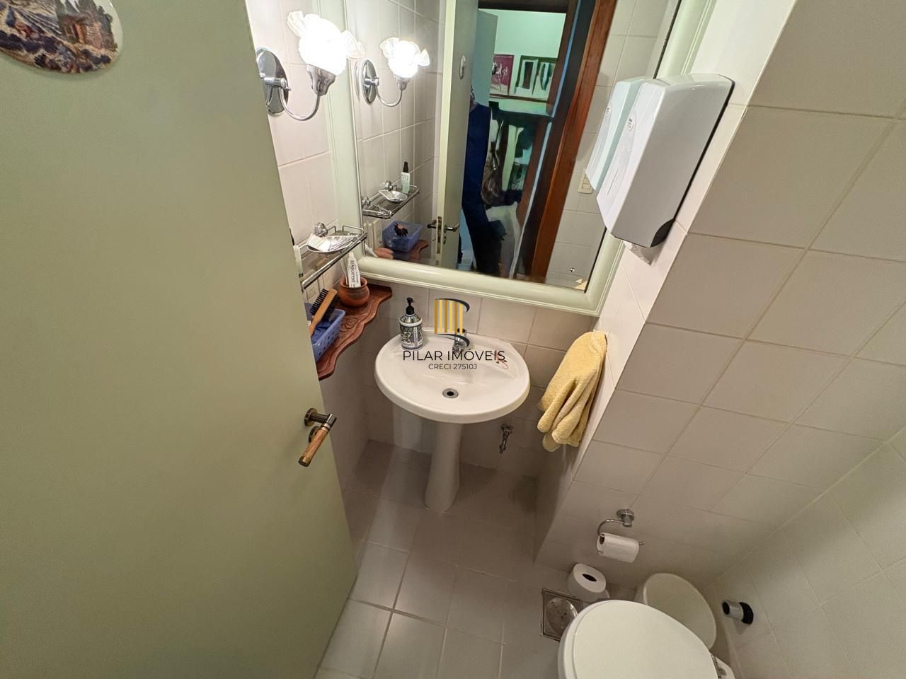 Sala comercial no bairro Três figueiras