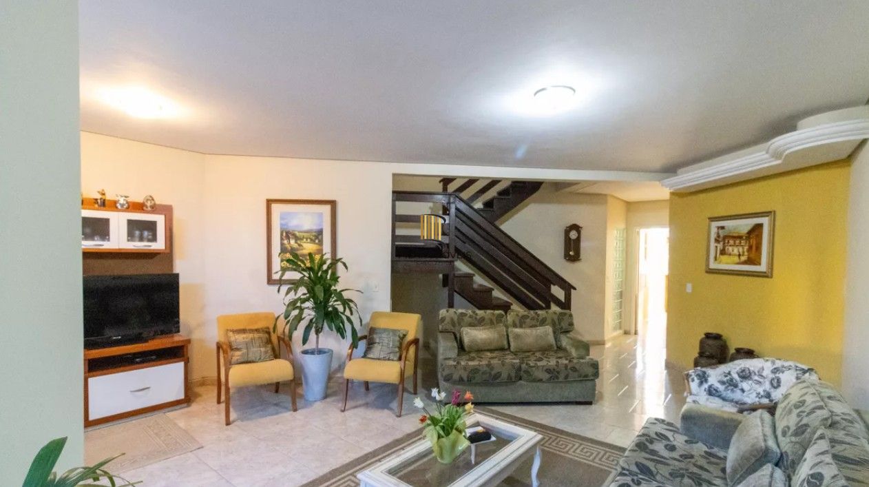 Casa 3 dormitórios Bairro Nonoai Porto Alegre