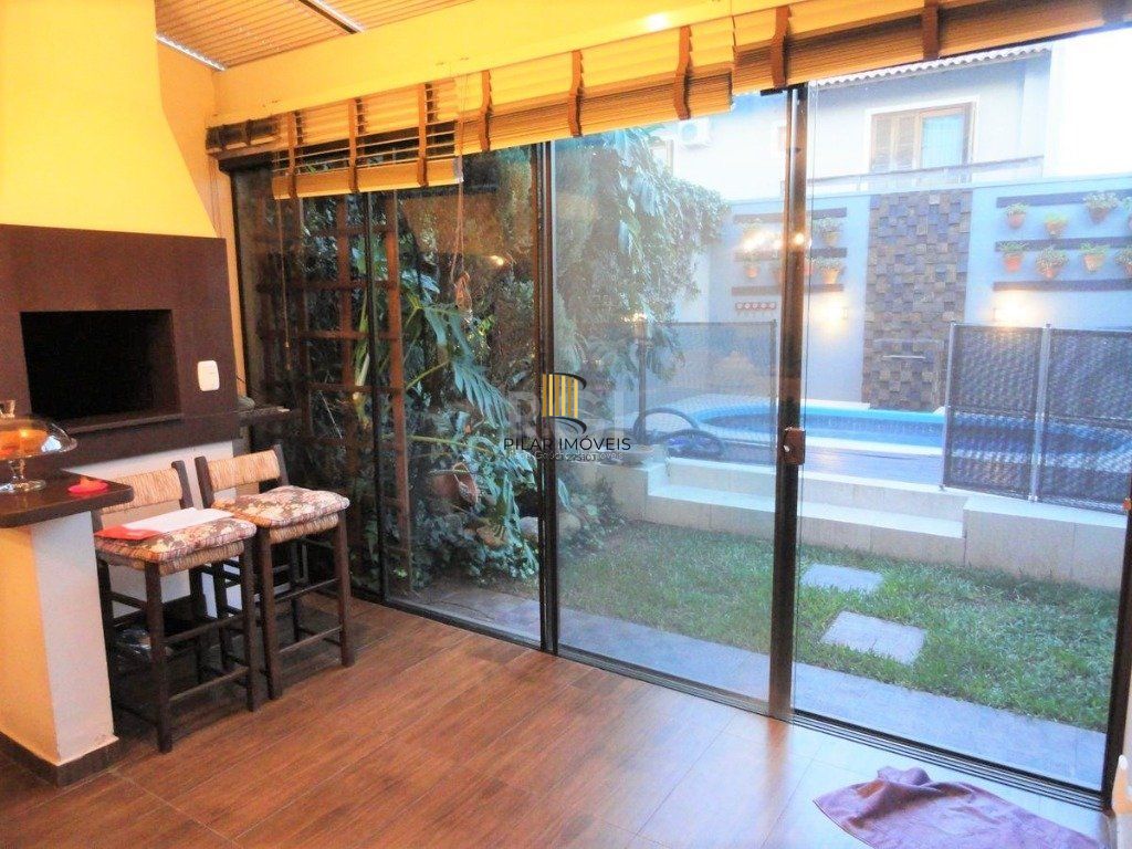 Casa para Venda - 165m², 3 dormitórios, sendo 3 suites, 1 vaga - Hípica