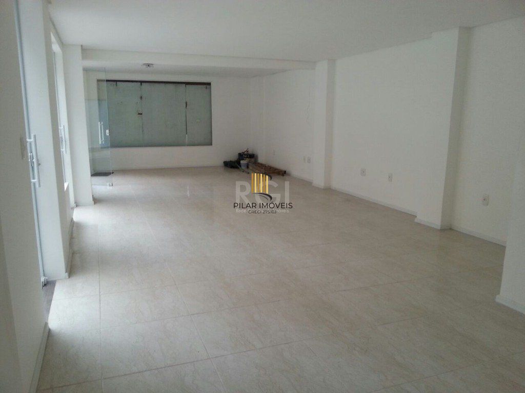 Sala Conjunto com 133.25m² com 3 vagas no Partenon !!!