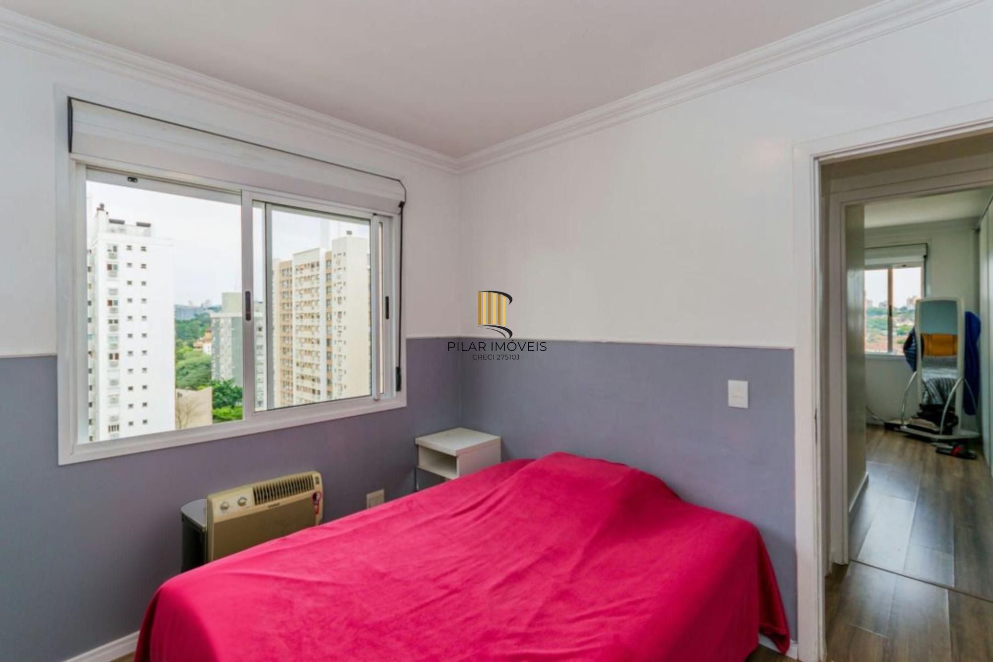 Apartamento de 3 dormitórios à venda em Passo D'areia, Porto Alegre.