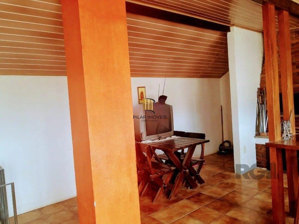 Casa com 3 dormitórios no bairro Tristeza