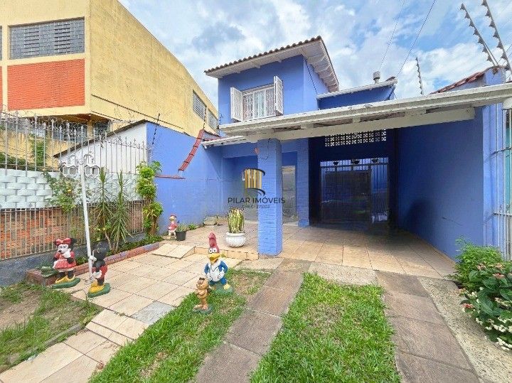 Casa com 4 Quartos e 3 banheiros de 223 m², perto da PUC à venda por R$ 697.000