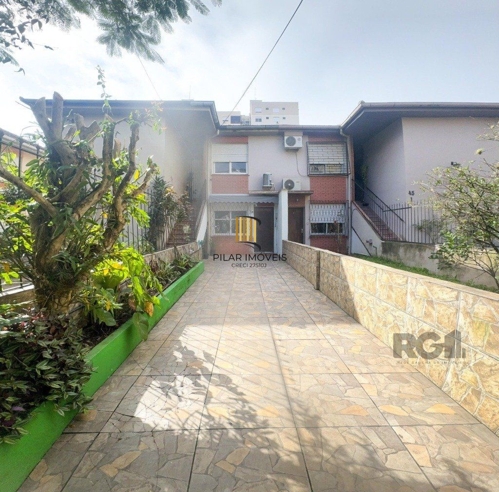 Apartamento de 115m², 3 dormitórios, 2 vagas no bairro Glória