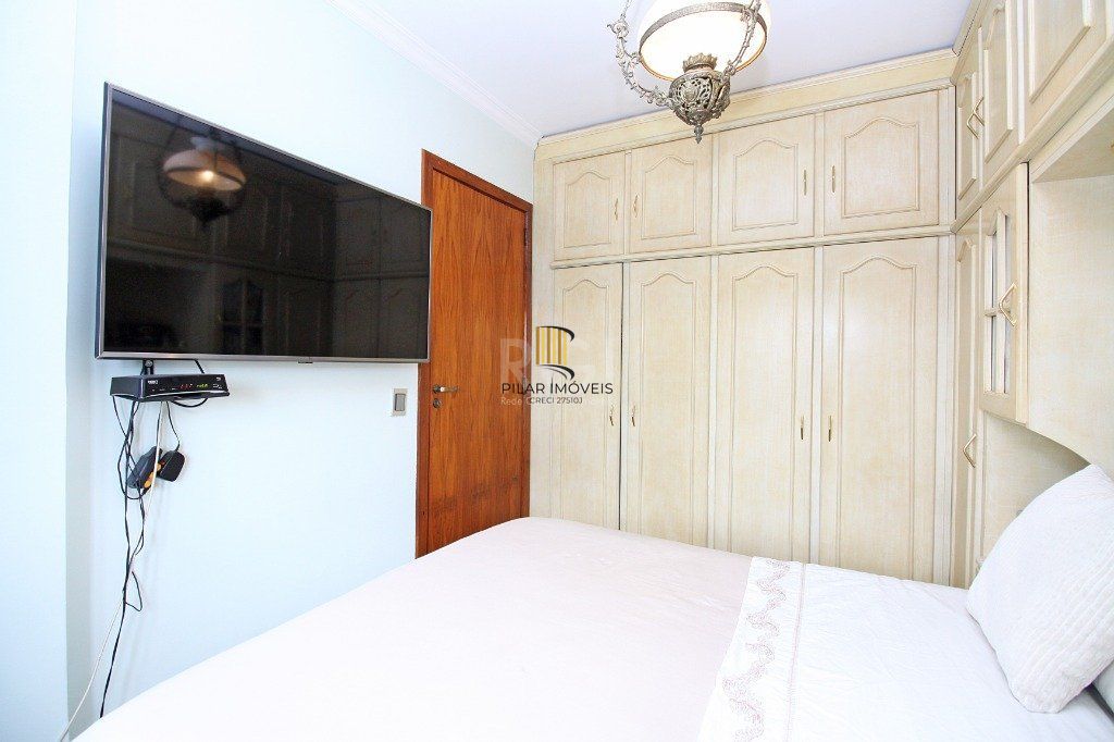Apartamento para Venda - 72m², 2 dormitórios, 1 vaga - Passo da Areia