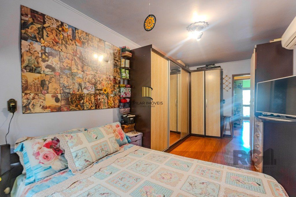 Prédio de 328m² - 4 dormitórios, 2 vagas no bairro Chácara das Pedras