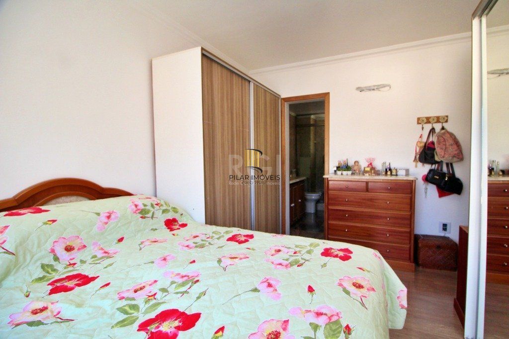 Apartamento para Venda - 103m², 3 dormitórios, sendo 1 suites, 1 vaga - Centro