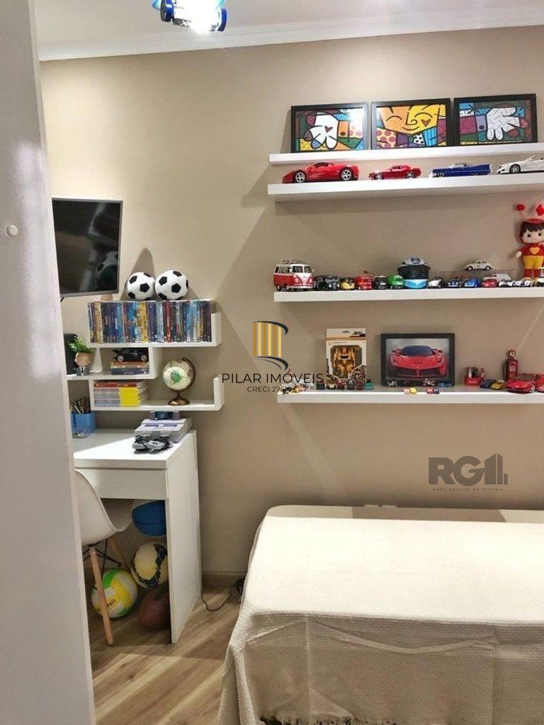 Casa em condomínio 114m² - 3 dormitórios, 1 suíte e 2 vagas no bairro Sarandi