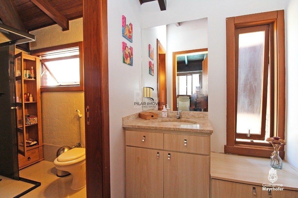 Cobertura para Venda - 230m², 3 dormitórios, sendo 2 suites, 2 vagas - Auxiliadora