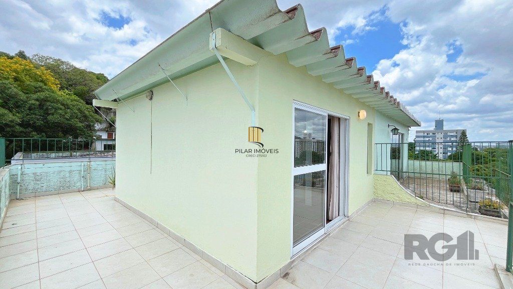 Cobertura 3 dormitórios no bairro Teresópolis