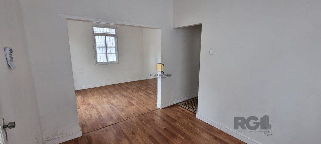 Casa de 2 dormitórios no bairro Petrópolis